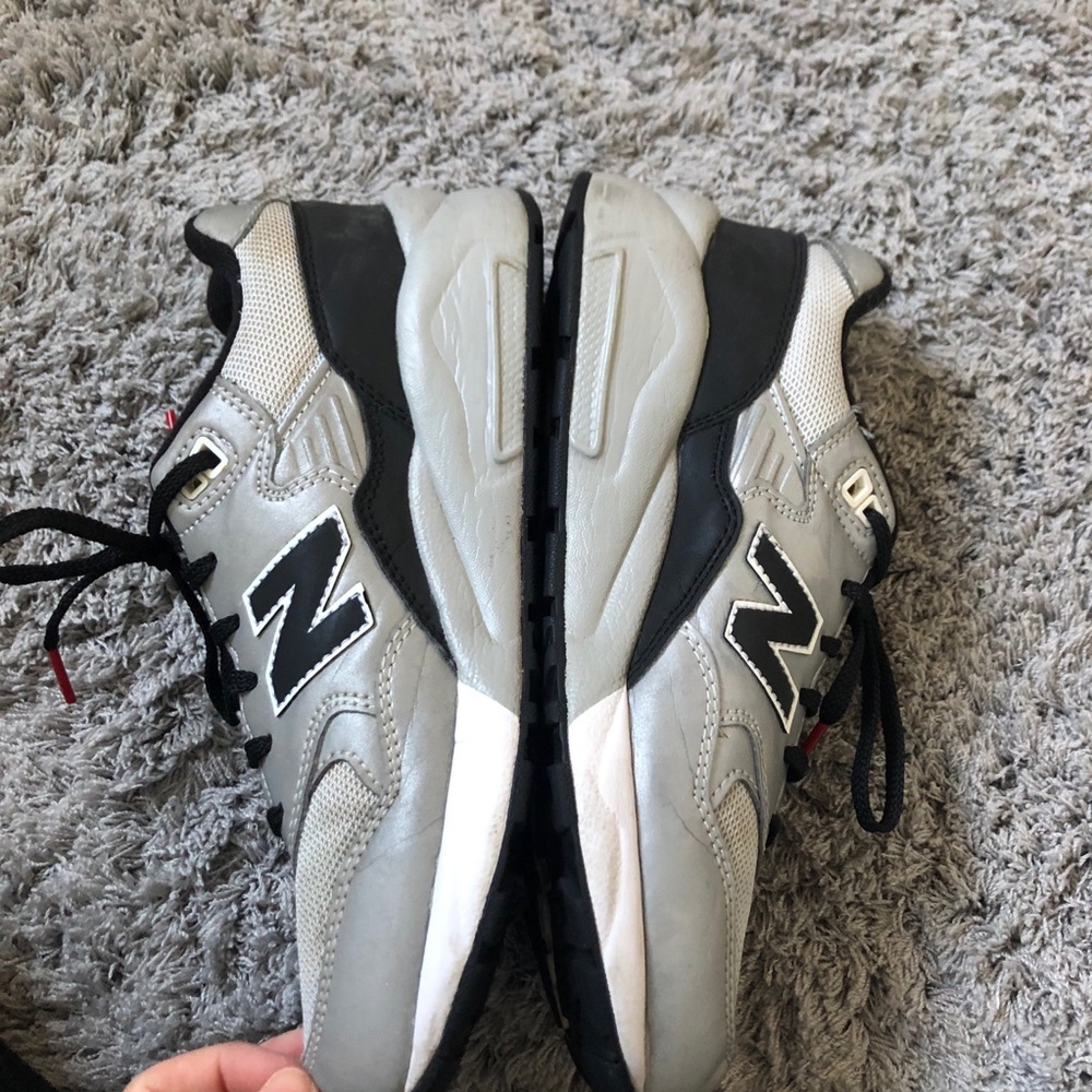 New Balance 580s - Picture 3 of 4